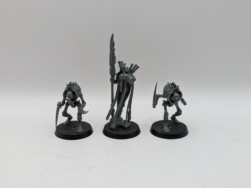 Warhammer 40k: Necron Plasmancer and Cryptothralls (AF073)