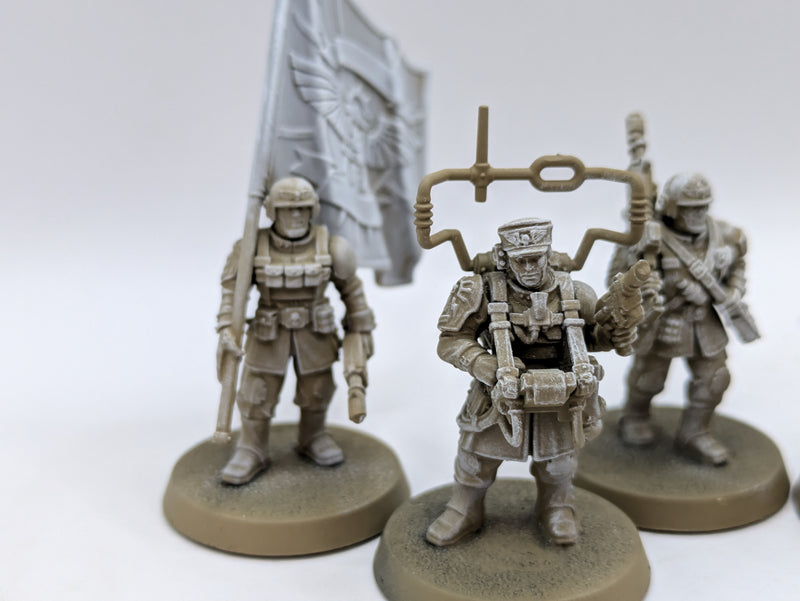 Warhammer 40k: Astra Militarum Cadian Shock Troops and Command Squad (BA124)