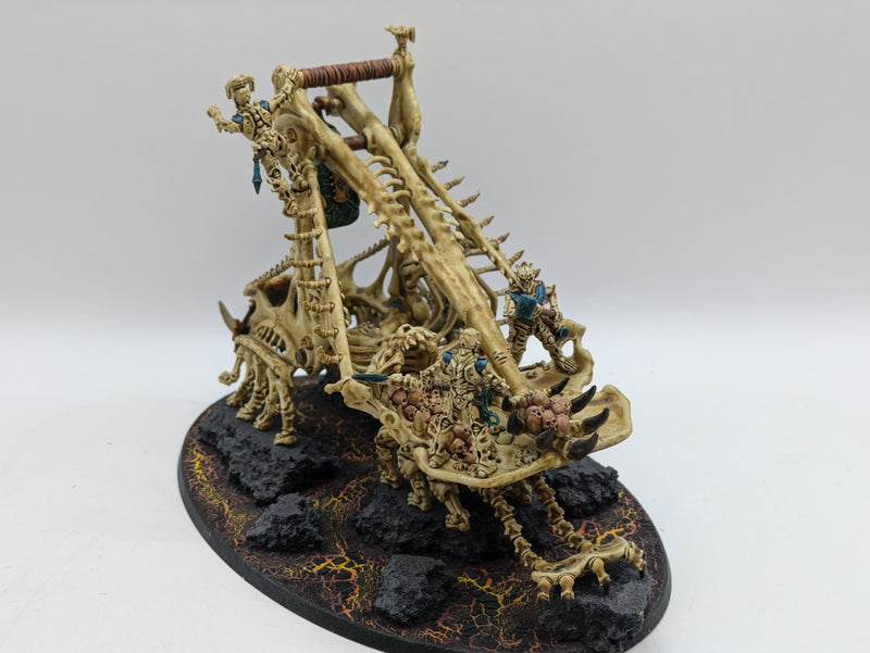 Warhammer Age of Sigmar: Ossiarch Bonereapers Mortek Crawler - Well Painted (AU012)