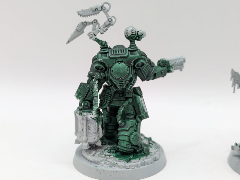 Warhammer 40k: Space Marines Dark Angels Biologis and Phobo Lieutenant (AZ103)