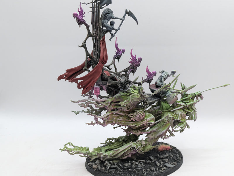 Warhammer Age of Sigmar: Soulblight Gravelords Coven Throne - Well Painted (AX074)