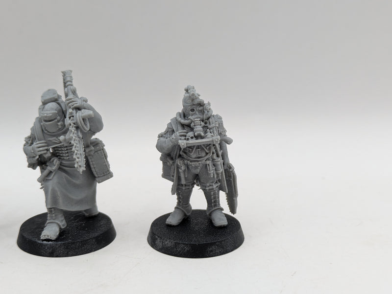 Warhammer Horus Heresy: Solar Auxilia Surgeon-Primus Aevos Jovan & Medicae (BA041)