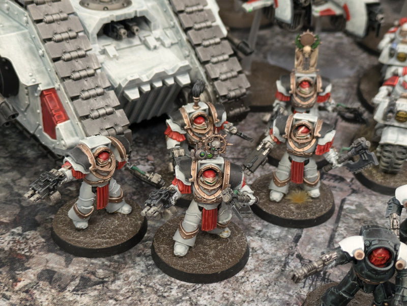 Warhammer Horus Heresy: Space Marines White Scars Army (AY123)