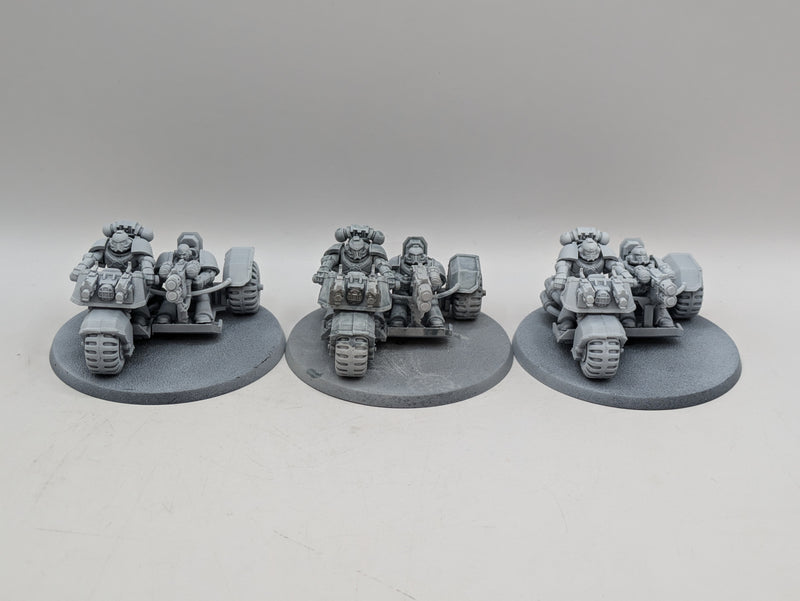 Warhammer 40k: Space Marine Attack Bikes (AX024)