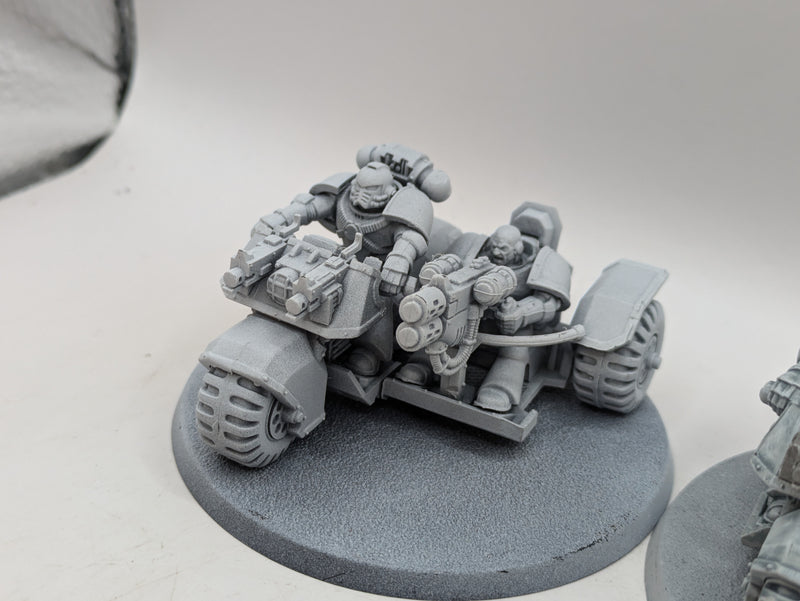 Warhammer 40k: Space Marine Attack Bikes (AX024)