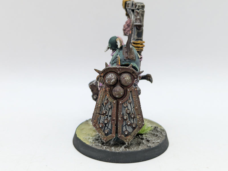 Warhammer Age of Sigmar: Maggotkin of Nurgle Lord of Blights - Pro Painted (AH042)