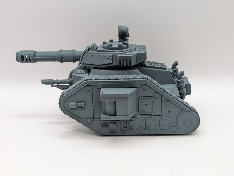 Warhammer 40k: Astra Militarum Leman Russ Tank (BF028)