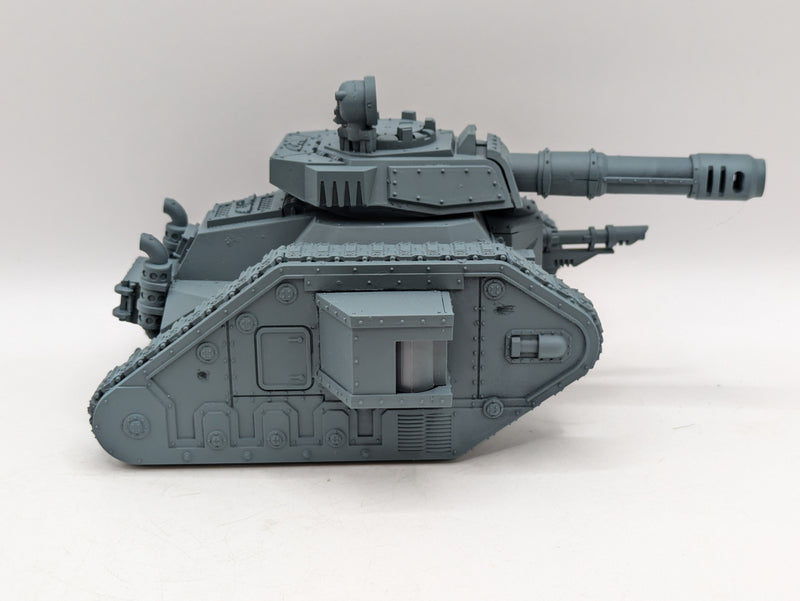 Warhammer 40k: Astra Militarum Leman Russ Tank (BF028)