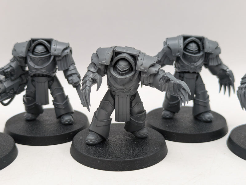 Warhammer Horus Heresy: Space Marine Cataphractii Terminators (AZ190)