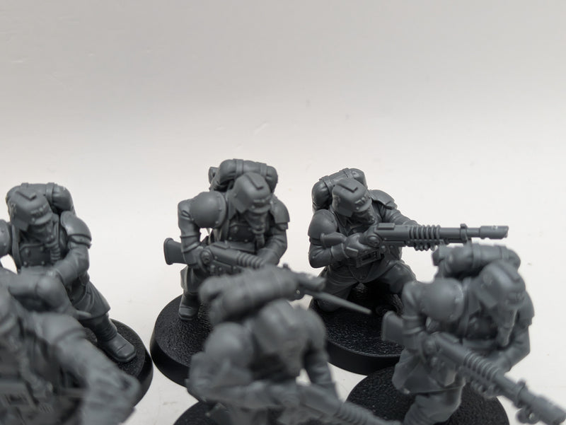 Warhammer 40k: Astra Militarum Veteran Guardsmen Kill Team (AF034)