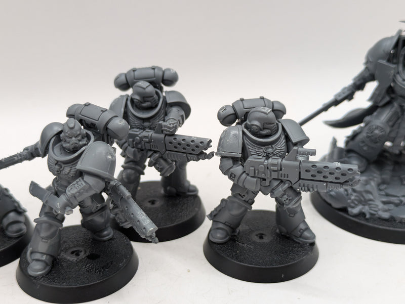 Warhammer 40k: Space Marine Terminator Captain and Infernus Marines (AW122)