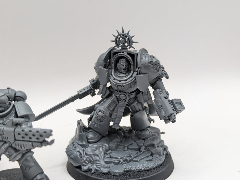 Warhammer 40k: Space Marine Terminator Captain and Infernus Marines (AW122)