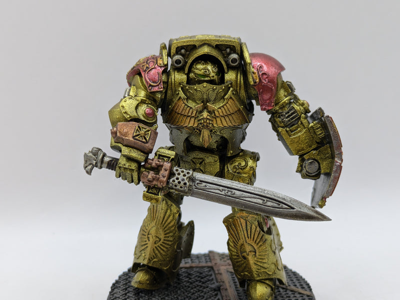 Warhammer 40k: Adeptus Custodes Galatus Dreadnought (AF054)