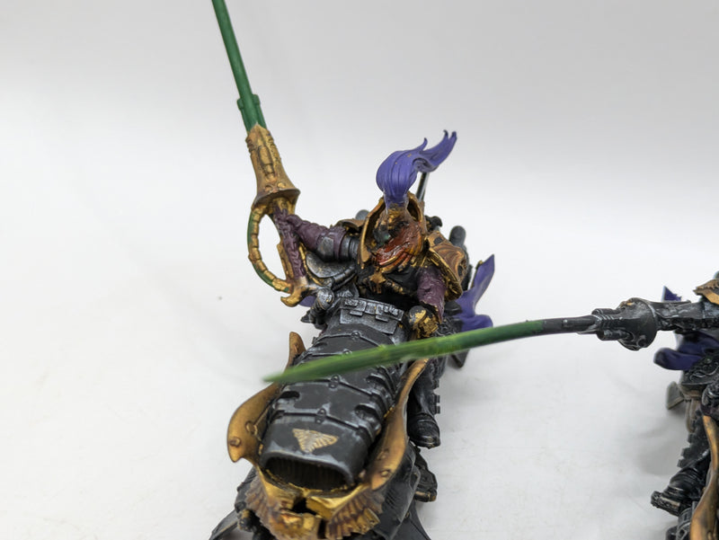 Warhammer 40k: Adeptus Custodes Vertus Praetor (AZ236)