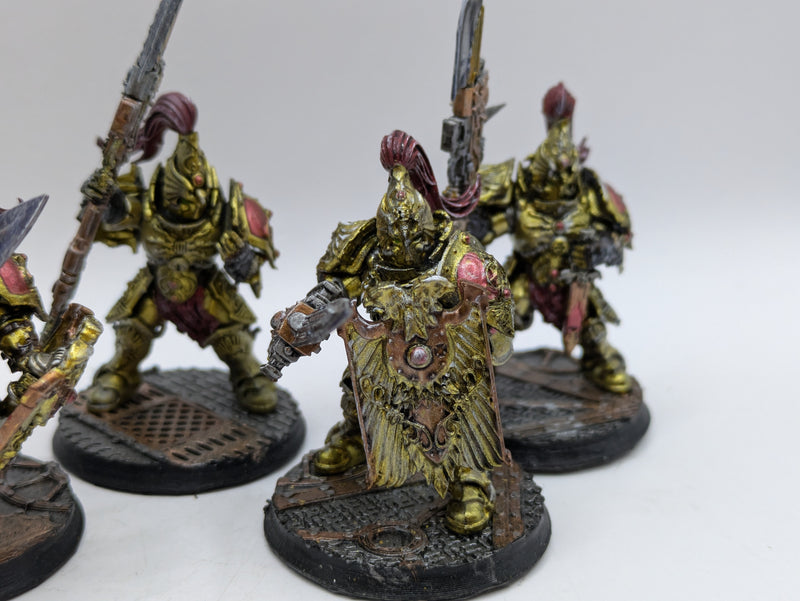 Warhammer 40k: Adeptus Custodes Custodian Guard (AW236)