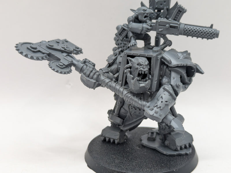 Warhammer 40k: Ork Warboss in Mega Armour (AJ047)