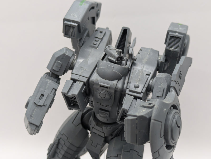 Warhammer 40k: T'au Empire Riptide Battlesuit (AX023)