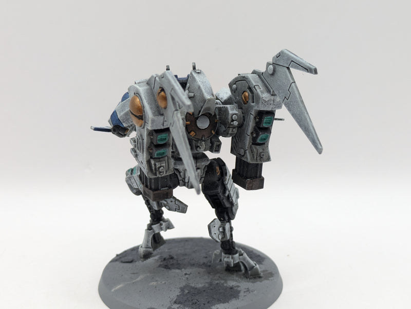 Warhammer 40k: T'au Empire Commander Battlesuit (AH016)