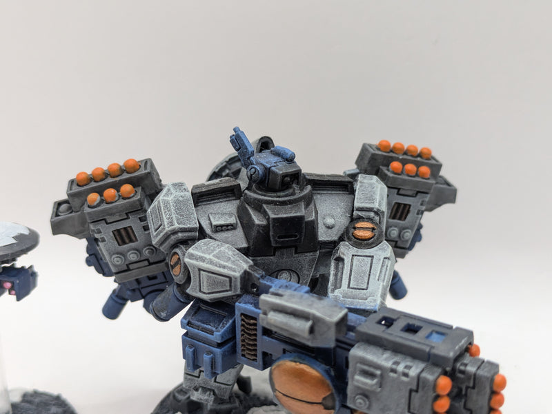 Warhammer 40k: T'au Empire Broadside Battlesuit (AA003)