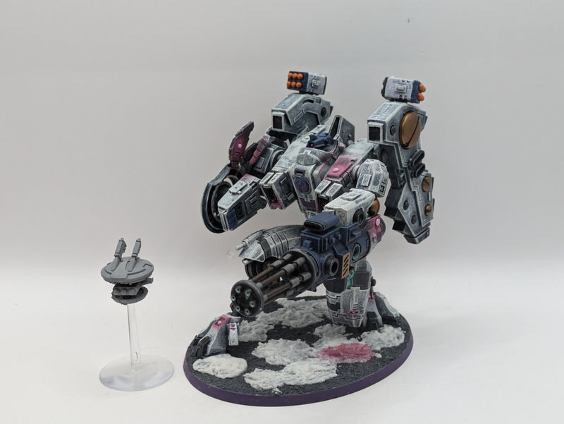 Warhammer 40k: T'au Empire Riptide Battlesuit (BF041)