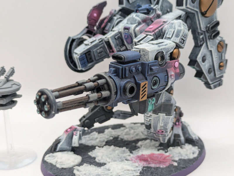 Warhammer 40k: T'au Empire Riptide Battlesuit (BF041)