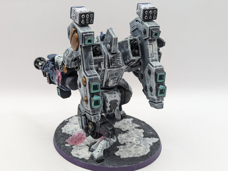 Warhammer 40k: T'au Empire Riptide Battlesuit (BF041)