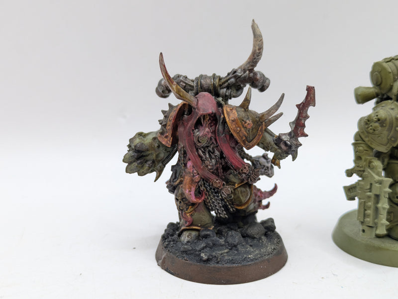 Warhammer 40k: Death Guard Champion and Icron Bearer (AW075)