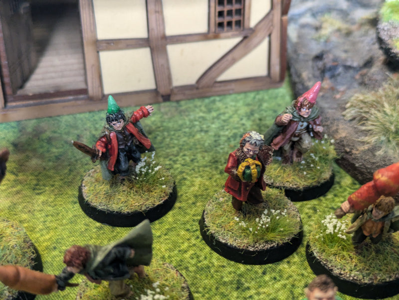 Middle Earth Startesgy Battle Game: The Shire Hobbit Army - Well Painted (AB322)