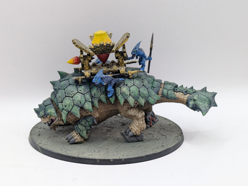 Warhammer Age of Sigmar: Seraphon Bastiladon (AX011)