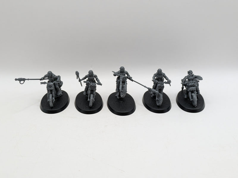 Warhammer 40k: Astra Militarum Attilan Rough Riders on Bikes Conversion (AW056)