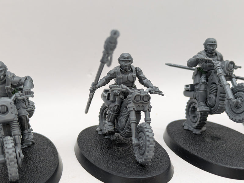 Warhammer 40k: Astra Militarum Attilan Rough Riders on Bikes Conversion (AW056)