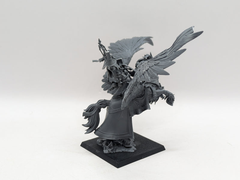 Warhammer The Old World: Kingdom of Bretonnia Lord on Royal Pegasus (AF075)