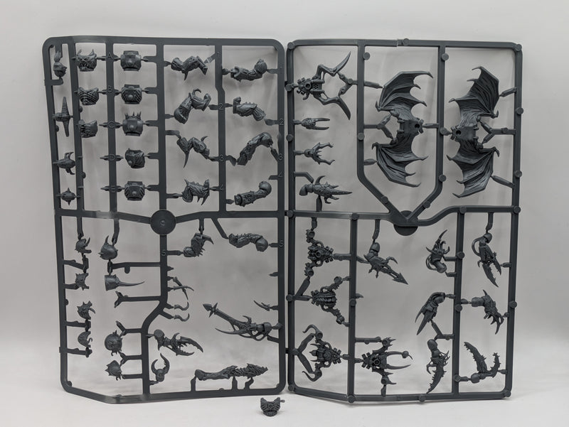 Warhammer 40k: Chaos Space Marines Old Chaos Possessed Sprue (SPRUE0016)