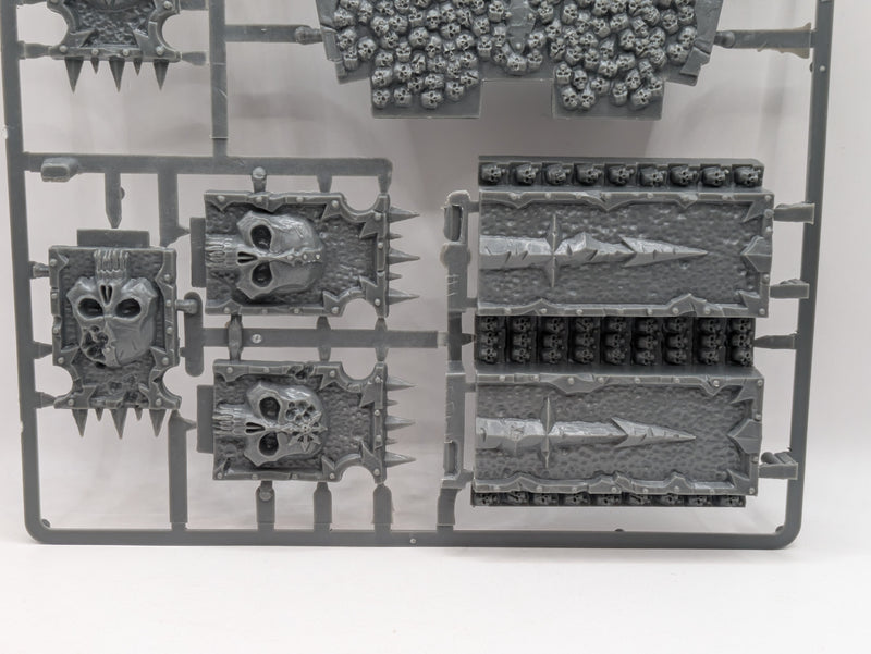 Warhammer Age of Sigmar: Chaos Dreadhold Fortress Wall Terrain (SPRUE002)