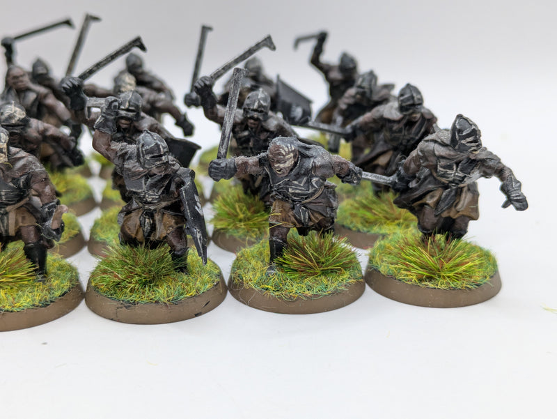 Middle Earth Strategy Battle Game: Isengard Uruk-Hai Scouts (AZ112)