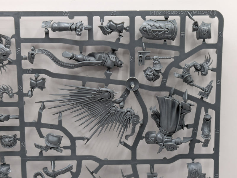 Warhammer Age of Sigmar: Stormcast Eternals Mixed Sprue (SPRUE0026)