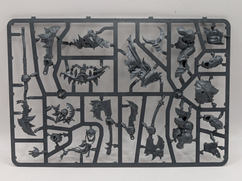 Warhammer Age of Sigmar: Orruk Warclans Megaboss on Maw-krusha (SPRUE0045)