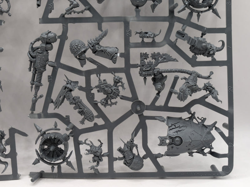 Warhammer 40k: Death Guard Dark Imperium Sprue (SPRUE0078)