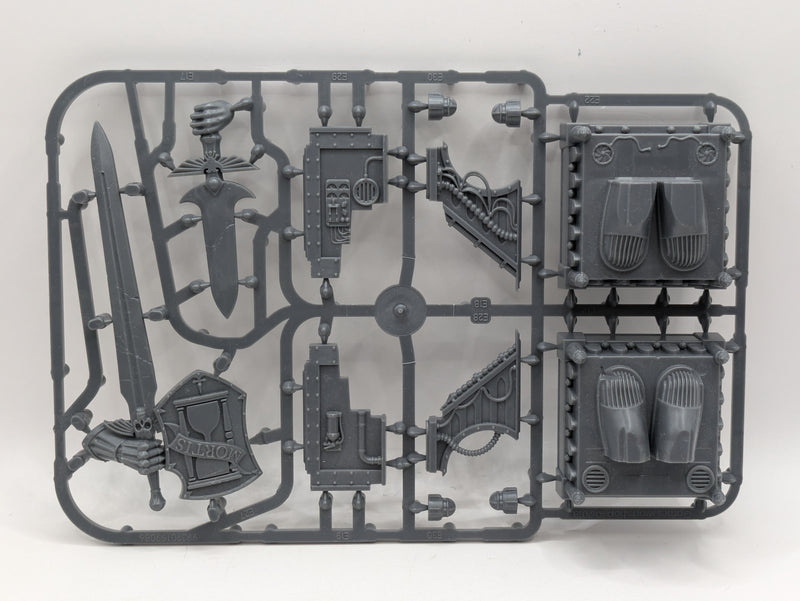 Warhammer 40k: Sector Imperialis Sanctoris Basilicanum Statues (SPRUE0062)