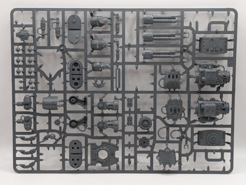 Warhammer 40k: Imperial Knight Paladin (AX016)