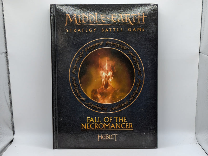 Middle Earth Strategy Battle Game: Fall of the Necromancer and Armies of the Hobbit (AV457)