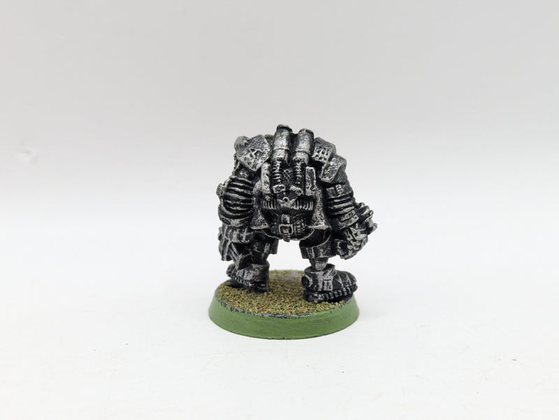 Warhammer 40k: Rogue Trader Metal Space Ork Noble Power Armour 2nd Edition (AH073)