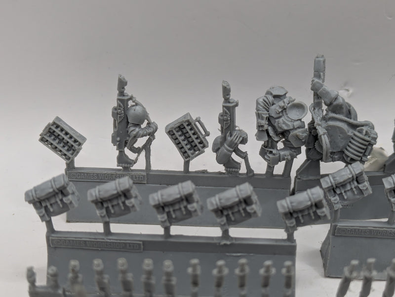 Warhammer 40k: Astra Militarum Hostile Environment Troops OOP (AZ087)