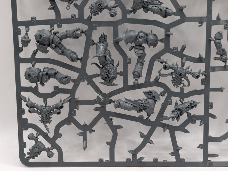 Warhammer 40k: Chaos Space Marine Greater Possessed and Marines on Sprue (SPRUE0042)