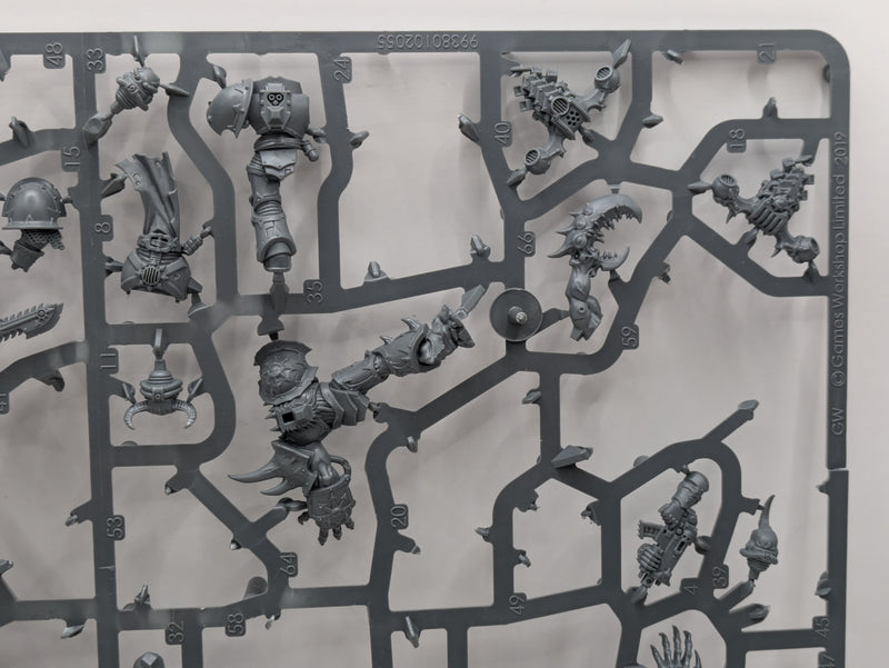 Warhammer 40k: Chaos Space Marine Greater Possessed and Marines on Sprue (SPRUE0042)