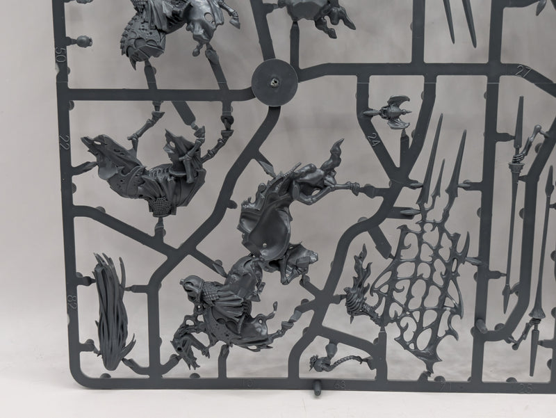 Warhammer Age of Sigmar/Old World: Soulblight Gravelords Mortis Engine/Coven Throne (SPRUE0050)