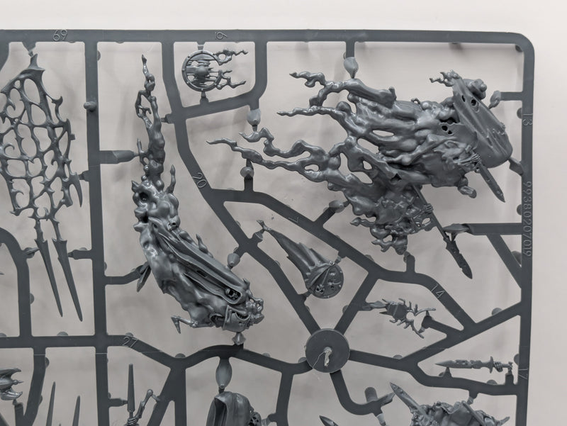 Warhammer Age of Sigmar/Old World: Soulblight Gravelords Mortis Engine/Coven Throne (SPRUE0050)