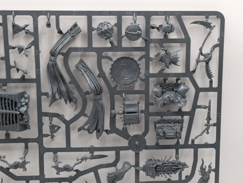 Warhammer Age of Sigmar/Old World: Soulblight Gravelords Mortis Engine/Coven Throne (SPRUE0016)