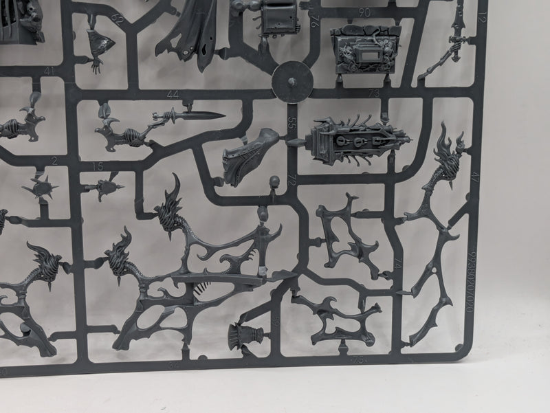 Warhammer Age of Sigmar/Old World: Soulblight Gravelords Mortis Engine/Coven Throne (SPRUE0016)