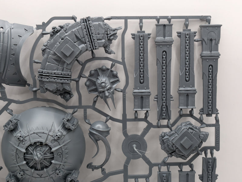 Warhammer Age of Sigmar: Nexus Syphon Terrain (SPRUE0107)